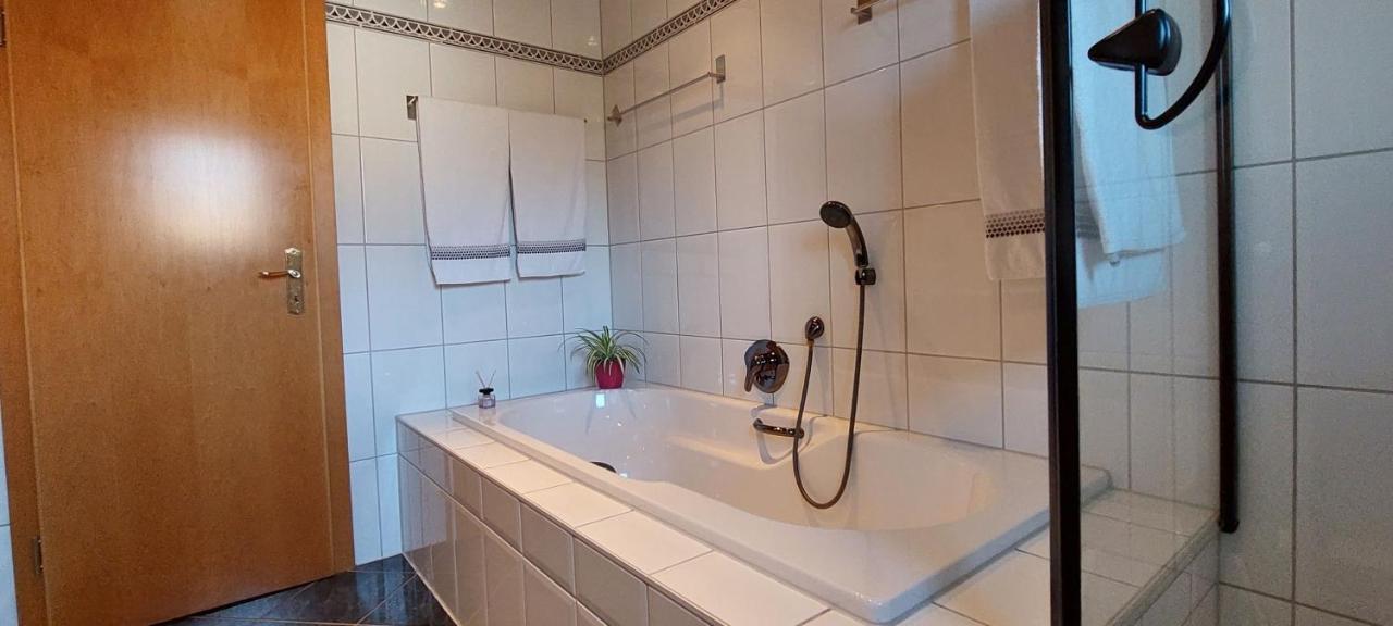 Ferienwohnung Odenwaldblick Momlingen 外观 照片
